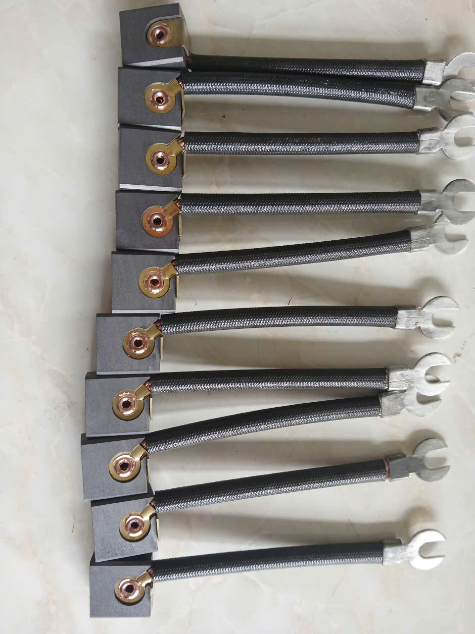 Chổi than công nghiệp - chất lượng vượt trội, giá cả cạnh tranh