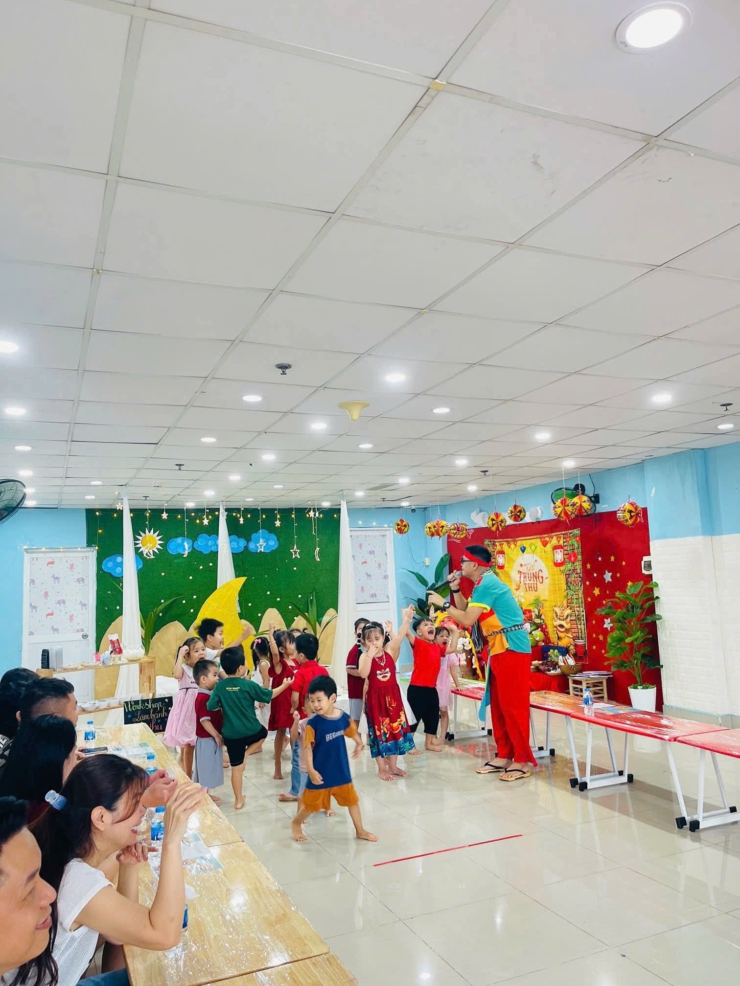 đêm hội trung thu đỉnh cao: sân khấu lung linh, chú hề hoạt náo cực vui – trọn g