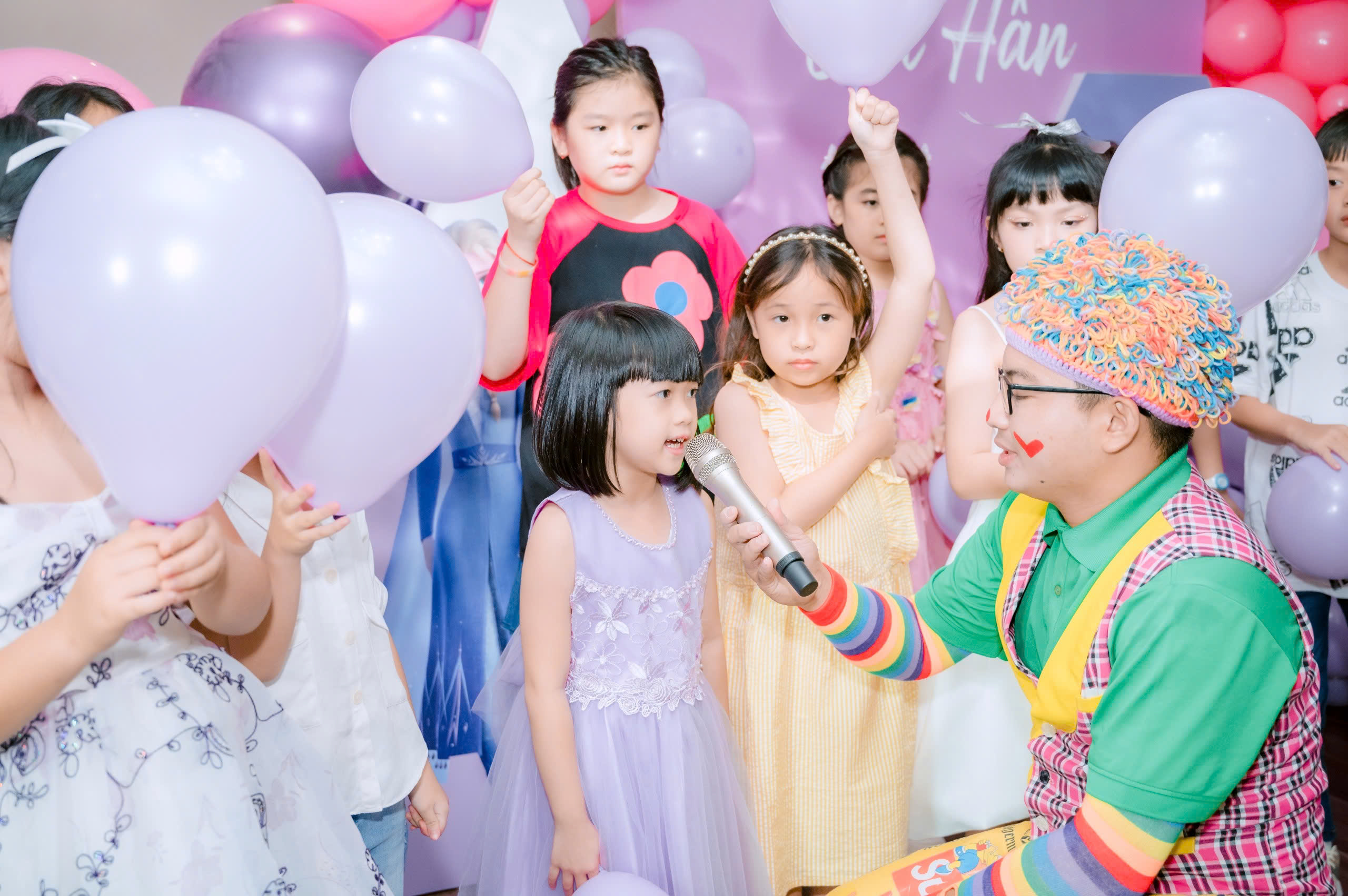 Dịch vụ cho thuê trăn chụp ảnh chuyên nghiệp – độc lạ, ấn tượng, giá tốt toàn qu