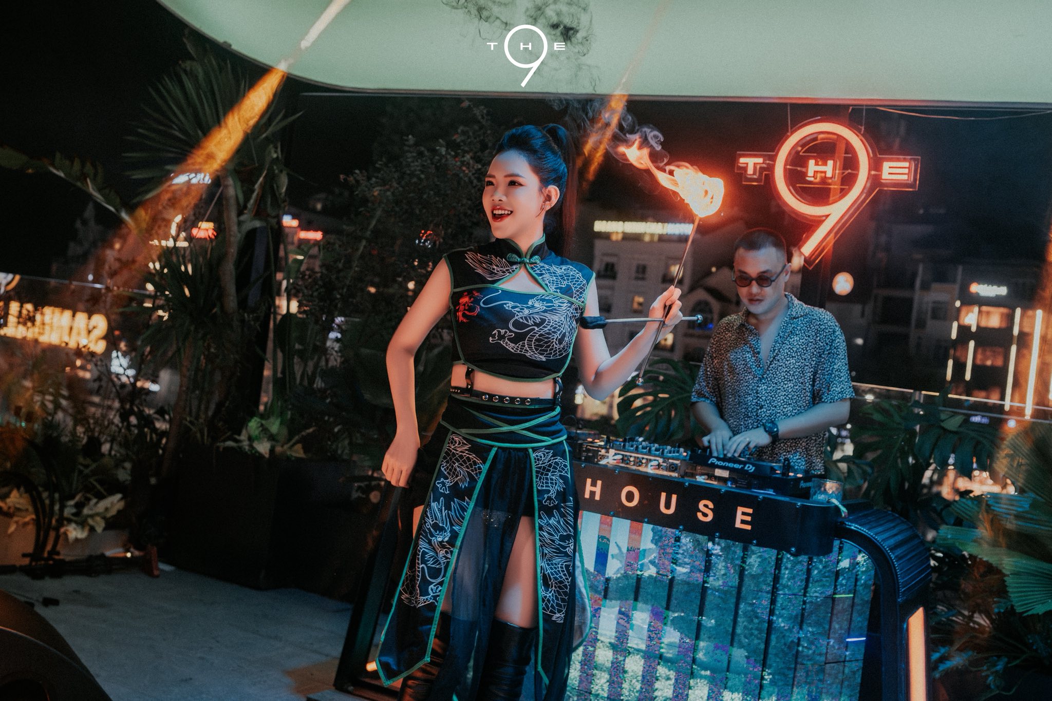 Dịch vụ múa lửa chuyên nghiệp – khuấy động mọi sân khấu | sinh nhật 5 sao