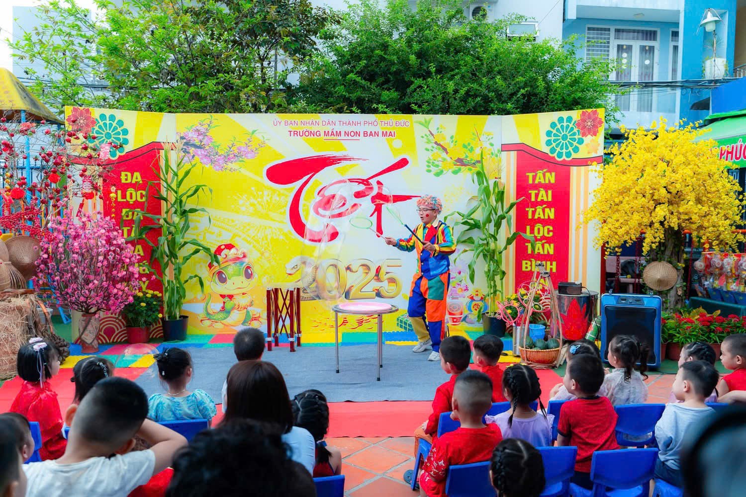 Thuê chú hề sinh nhật – khuấy động bữa tiệc, bé cười thả ga!