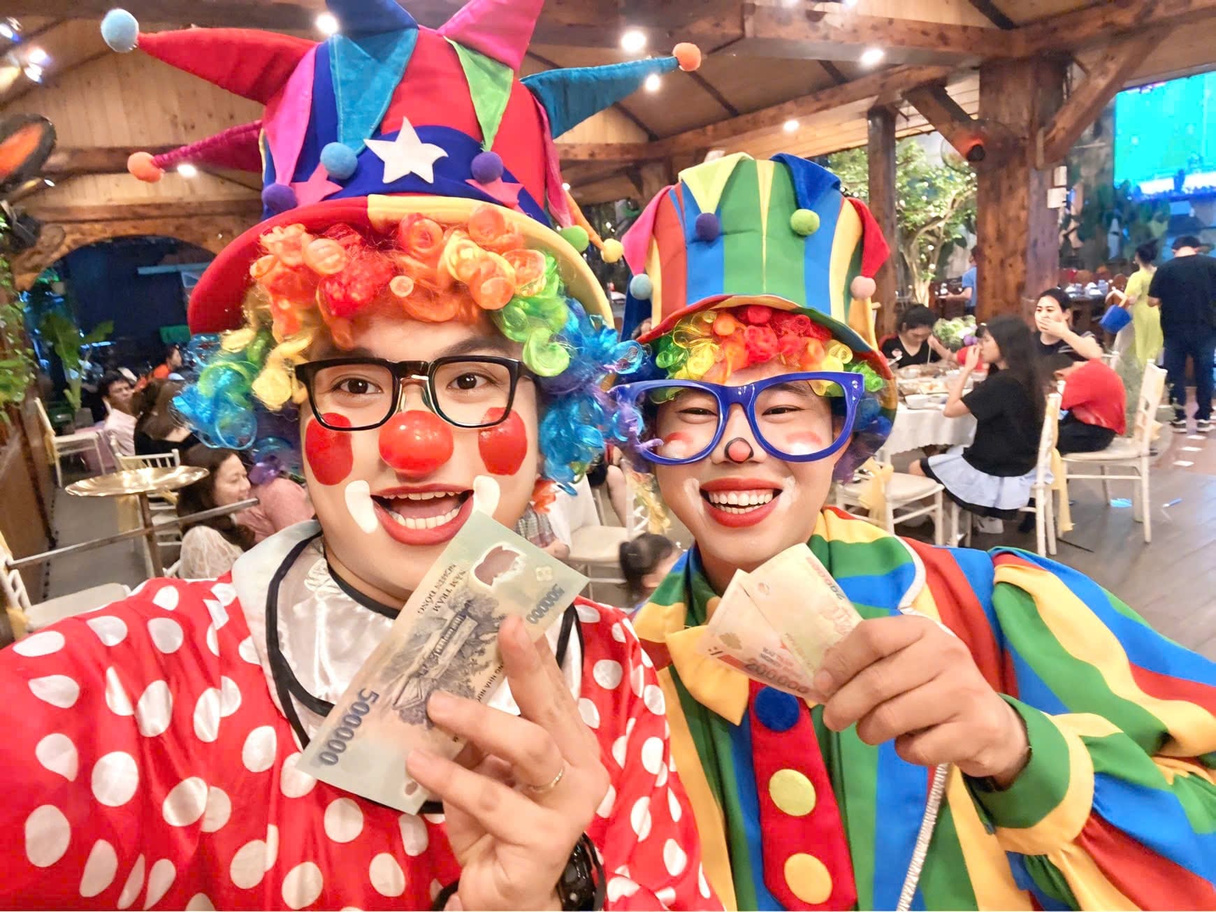 Thuê chú hề sinh nhật – khuấy động tiệc, bé cười cả ngày!