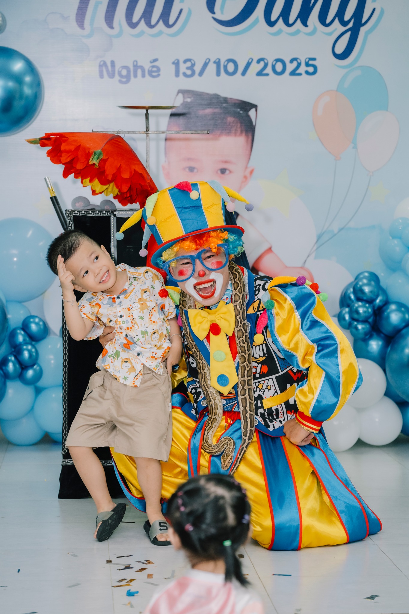 Thuê chú hề sinh nhật – khuấy động tiệc vui, bé cười thả ga!