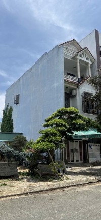 Cặp đất 180m2 ngang 10m trương văn hiến, hướng nam...