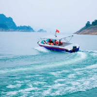 đặt tàu đi lễ đền chúa thác bờ