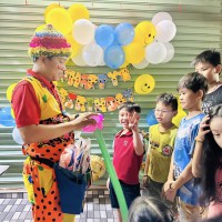 Thuê chú hề bong bóng – biến tiệc sinh nhật thành show diễn đỉnh cao