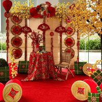 Trang trí tiểu cảnh tết truyền thống với hoa mai vàng nổi bật