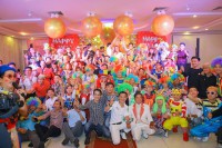 Chú hề hoạt náo noel